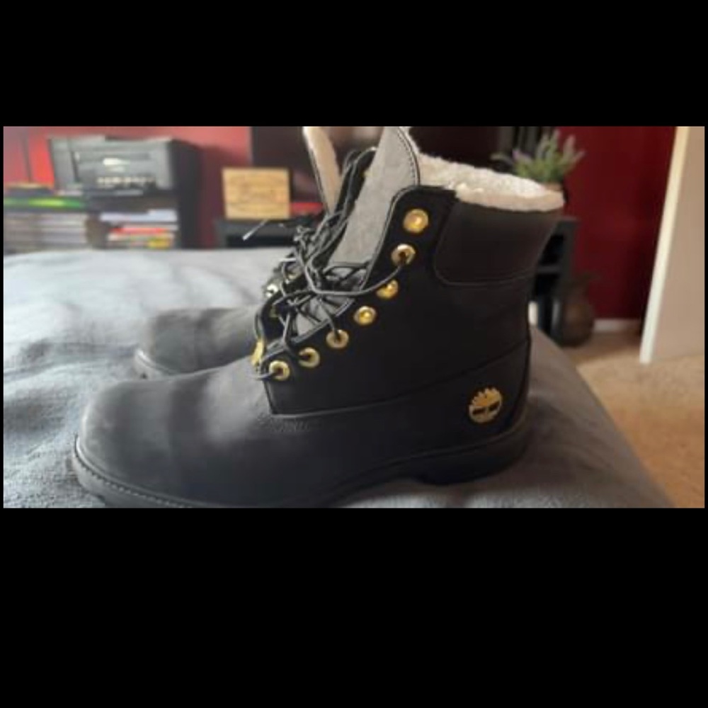 Timberlands. Men. NEW. 10 1/2
